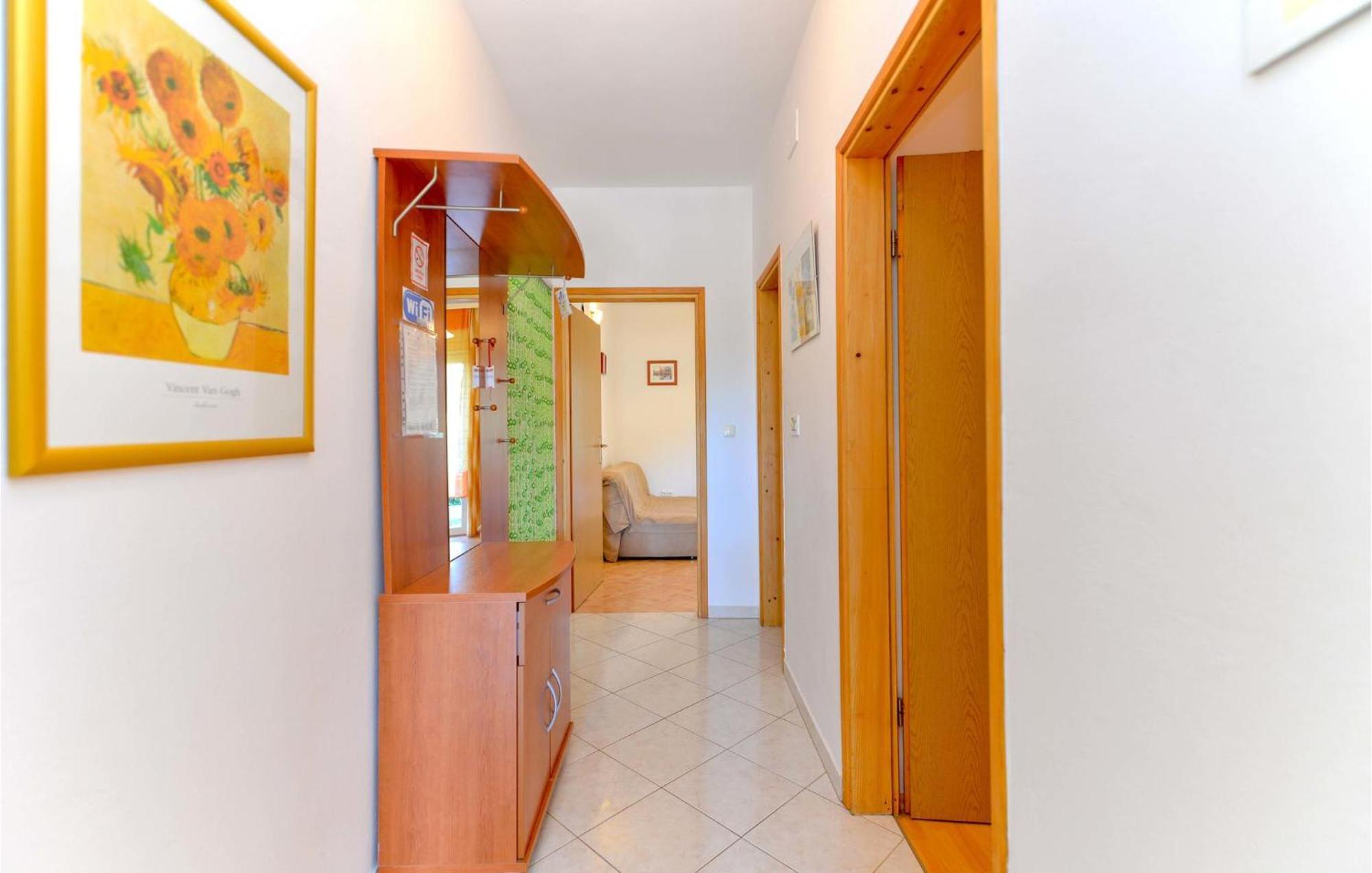 1 Bedroom Nice Apartment In Zara Esterno foto